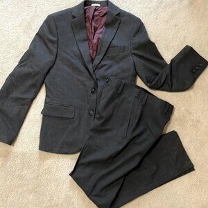Joseph Abboud 2 Piece Dark Gray Charcoal Suit Blazer & Dress Pants Boys Size 10